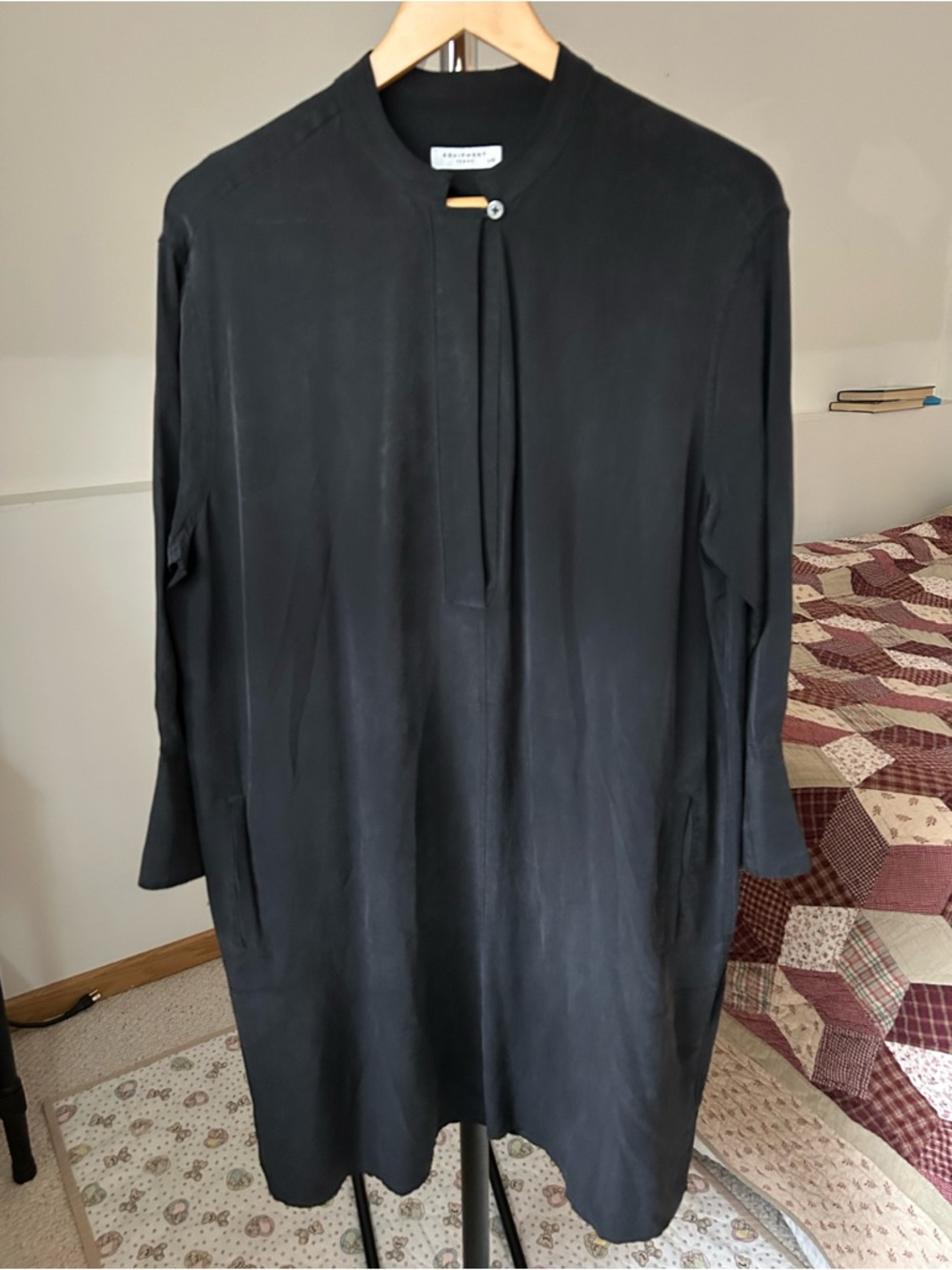 Equipment Femme 100% Silk Long Sleeve Midi Dress
